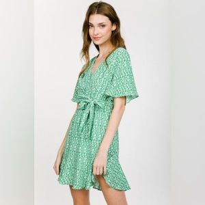 NWT Love Riche Tie Front Mini Dress size Large